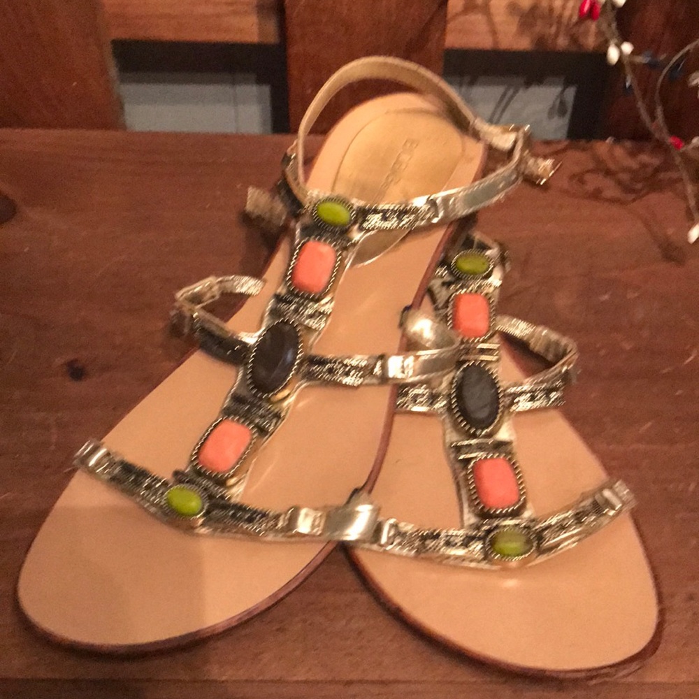 Great condition BCBG generation sandals w stones🥳